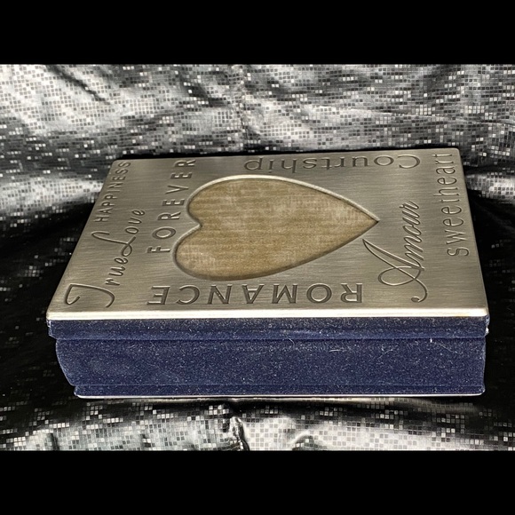 5/$20⭐️Photo frame book - Picture 6 of 7